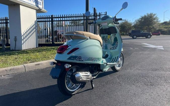 2025 Vespa Primavera 50 Batik