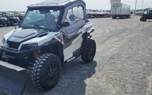 2022 Polaris Industries GENERAL XP 1000 DELUXE