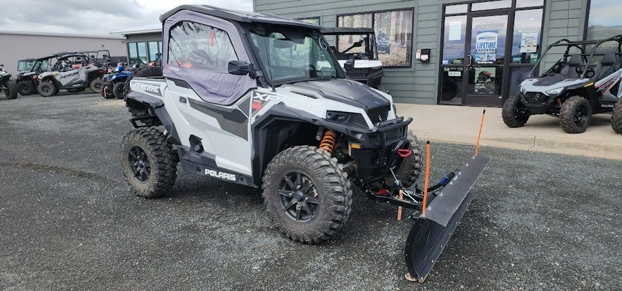 2022 Polaris Industries GENERAL XP 1000 DELUXE