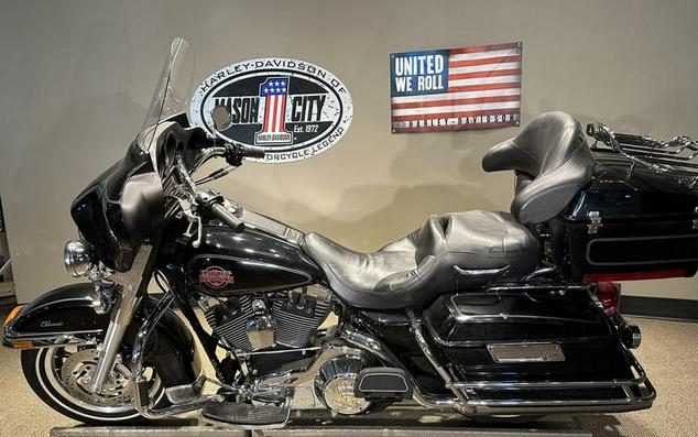 2004 Harley-Davidson® FLHTCI - Electra Glide® Classic Injection