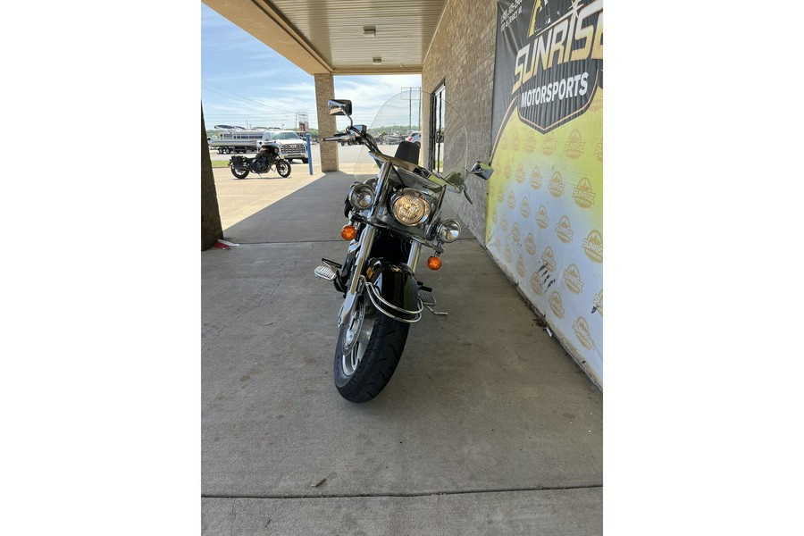 2002 Honda VTX 1800 Retro Cast