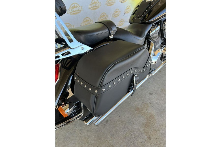 2002 Honda VTX 1800 Retro Cast