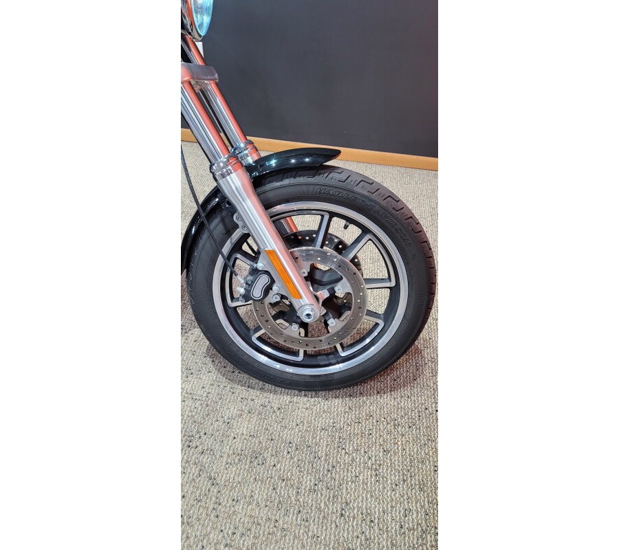 2015 Harley-Davidson® Wide Glide® Vivid Black