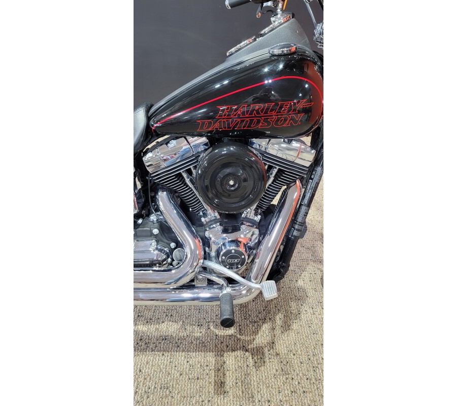 2015 Harley-Davidson® Wide Glide® Vivid Black