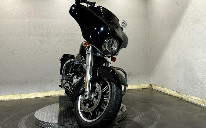 Harley-Davidson® Electra Glide® Standard 2021 FLHT 602339T BLACK