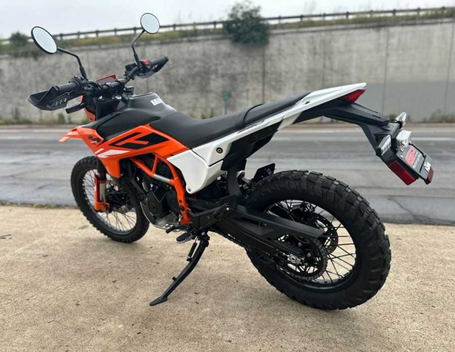 2026 KTM Enduro 390 R