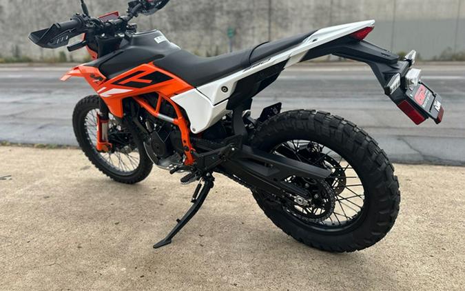 2026 KTM Enduro 390 R