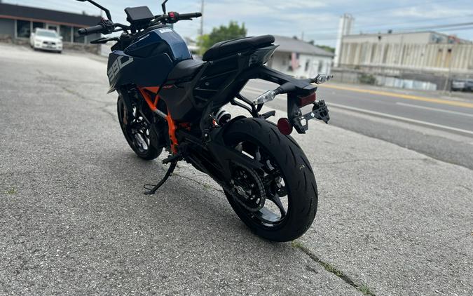 2026 390 DUKE - KTM
