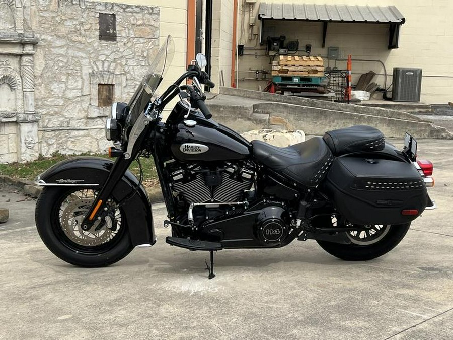 2021 Harley-Davidson® FLHCS - Heritage Classic 114