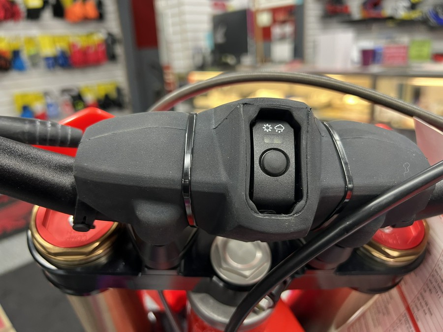 2025 Beta Motorcycles 300 RX