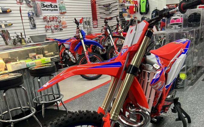 2025 Beta Motorcycles 300 RX