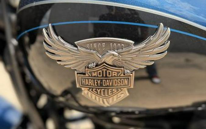 2018 Harley-Davidson® FLHCS - Softail® Heritage Classic 114 115th Anniversary