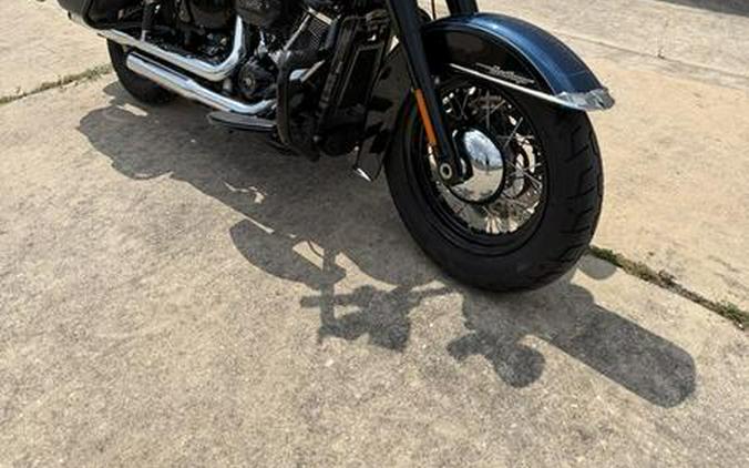 2018 Harley-Davidson® FLHCS - Softail® Heritage Classic 114 115th Anniversary