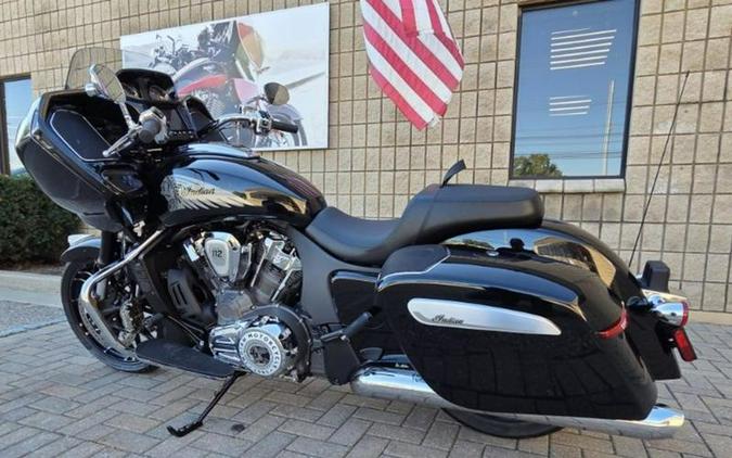 2026 Indian Motorcycle® Challenger® Limited 112 w/PowerBand Audio Black Metallic