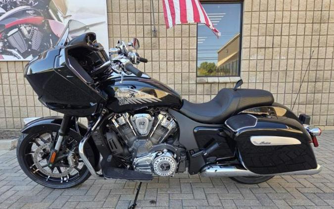 2026 Indian Motorcycle® Challenger® Limited 112 w/PowerBand Audio Black Metallic