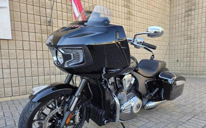2026 Indian Motorcycle® Challenger® Limited 112 w/PowerBand Audio Black Metallic