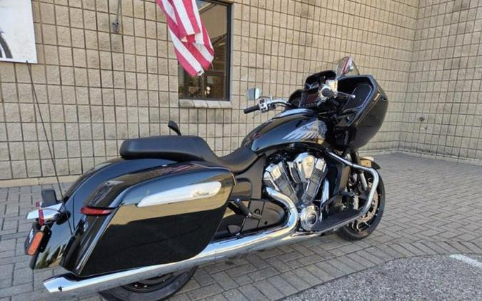 2026 Indian Motorcycle® Challenger® Limited 112 w/PowerBand Audio Black Metallic