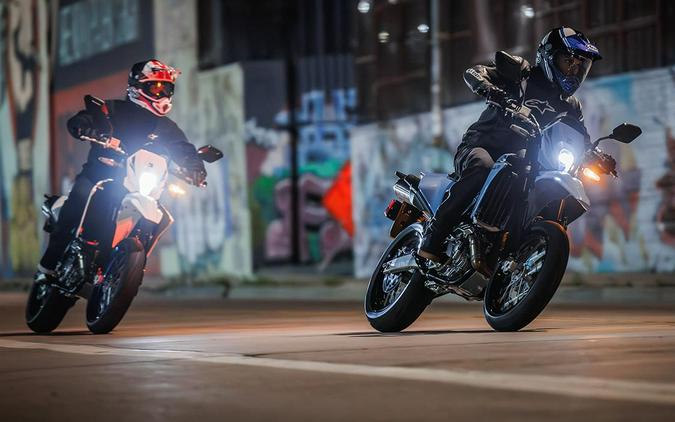 2026 Suzuki DR-Z4SM