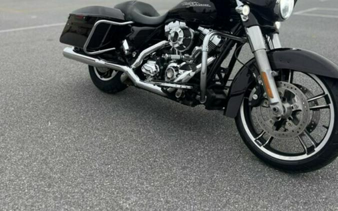 FLHXS 2014 Street Glide Special