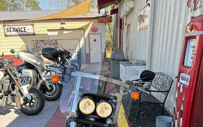 2015 Harley-Davidson® FXDF - Dyna® Fat Bob®