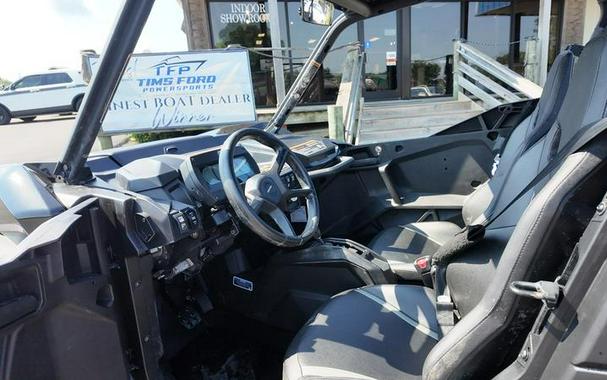 2025 Can-Am® Commander XT 700