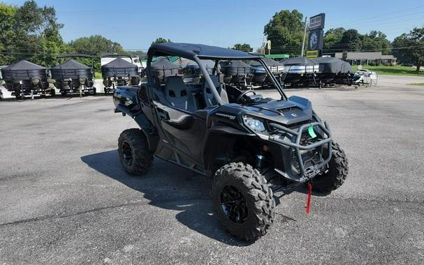 2025 Can-Am® Commander XT 700