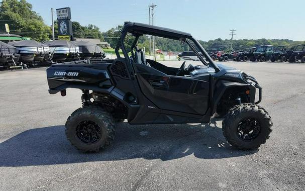 2025 Can-Am® Commander XT 700