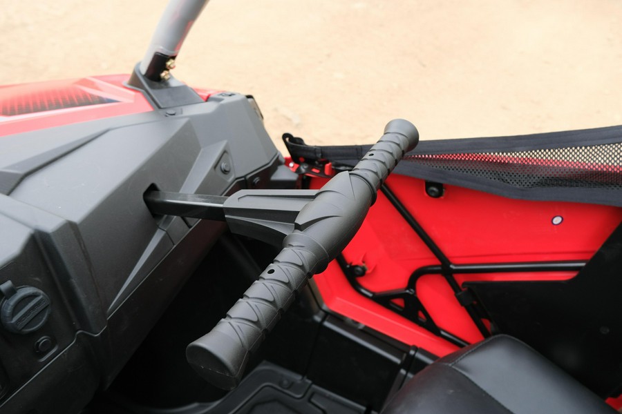 2026 POLARIS RZR 200 EFI