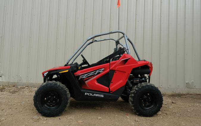 2026 POLARIS RZR 200 EFI