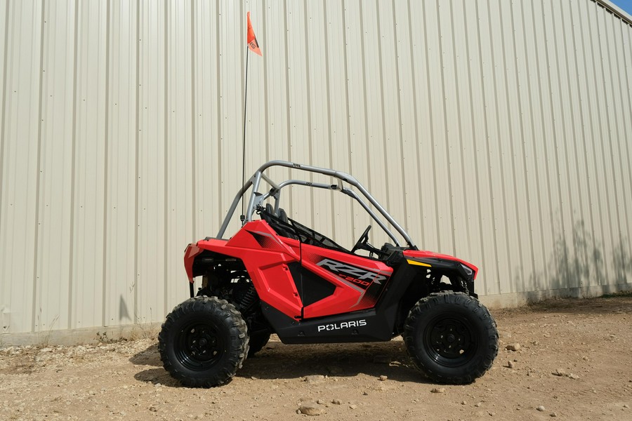 2026 POLARIS RZR 200 EFI