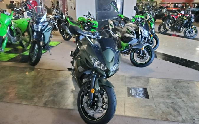 2024 Kawasaki Ninja® 650 KRT EDITION ABS