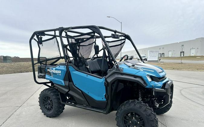 2025 Honda Pioneer 1000-5 Deluxe
