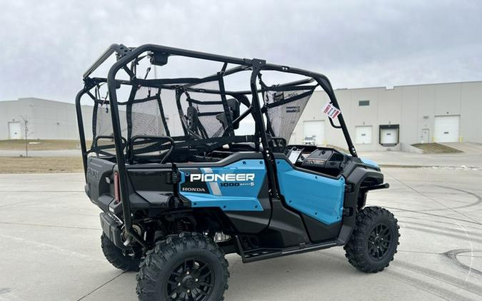 2025 Honda Pioneer 1000-5 Deluxe