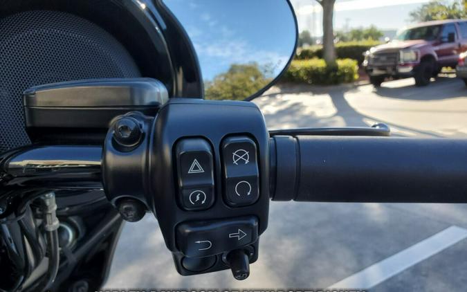 2023 Harley-Davidson® Street Glide® Special