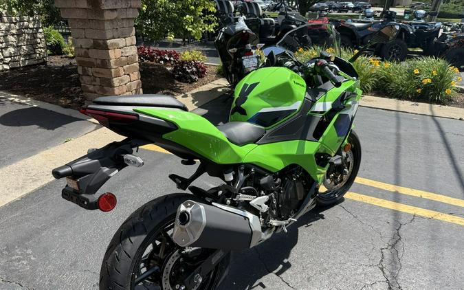 2026 Kawasaki Ninja® 500 SE ABS