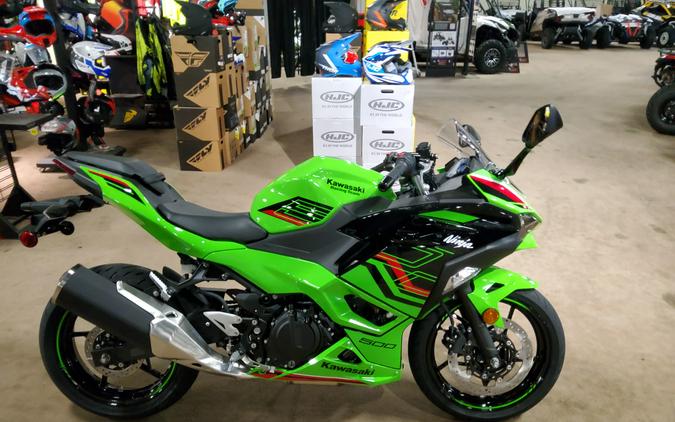 2024 Kawasaki Ninja® 500 Base