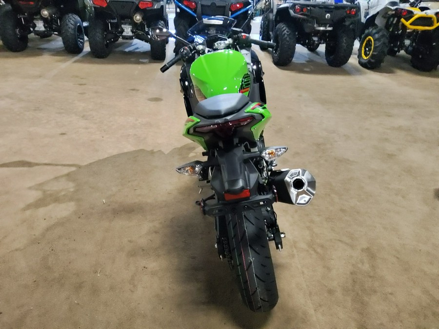 2024 Kawasaki Ninja® 500 Base