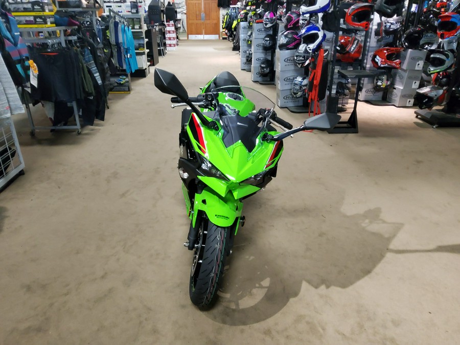 2024 Kawasaki Ninja® 500 Base