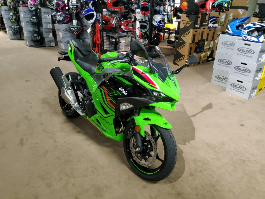 2024 Kawasaki Ninja® 500 Base