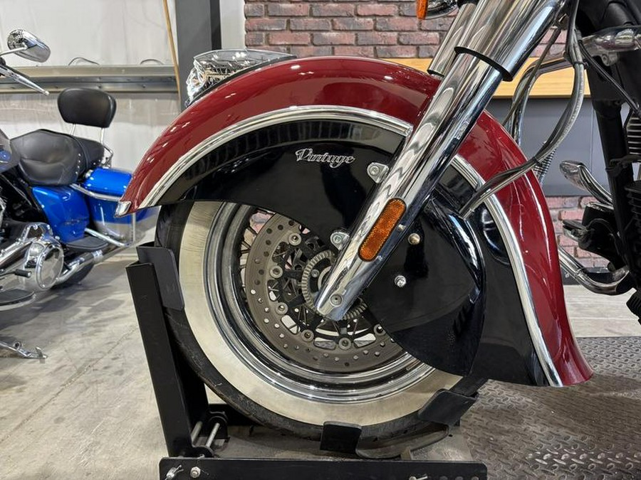 2015 Indian Motorcycle® Chief® Vintage Indian Red / Thunder Black
