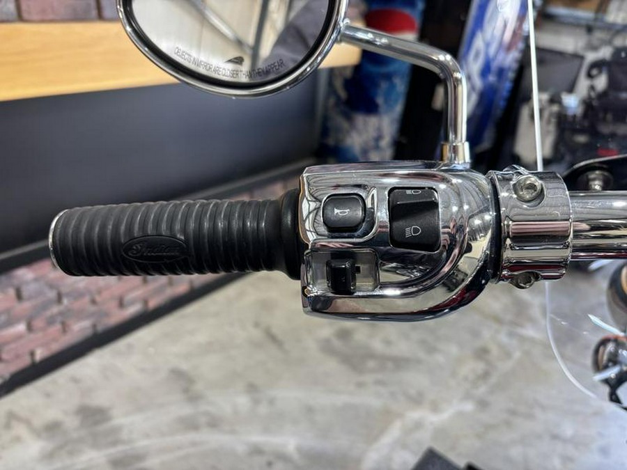 2015 Indian Motorcycle® Chief® Vintage Indian Red / Thunder Black