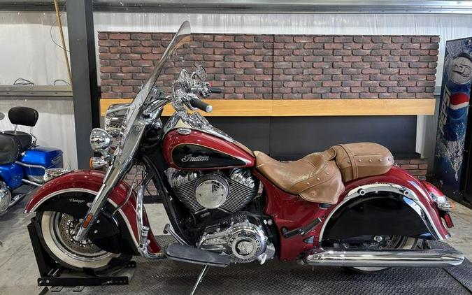 2015 Indian Motorcycle® Chief® Vintage Indian Red / Thunder Black