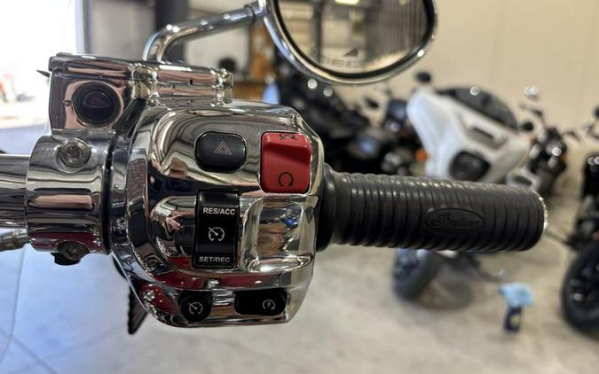 2015 Indian Motorcycle® Chief® Vintage Indian Red / Thunder Black