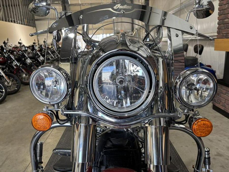 2015 Indian Motorcycle® Chief® Vintage Indian Red / Thunder Black