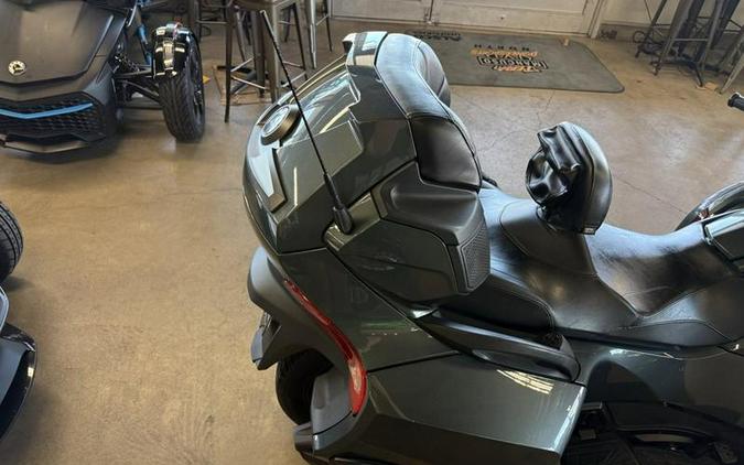2018 Can-Am® Spyder® RT Limited Dark