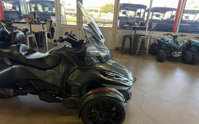 2018 Can-Am® Spyder® RT Limited Dark
