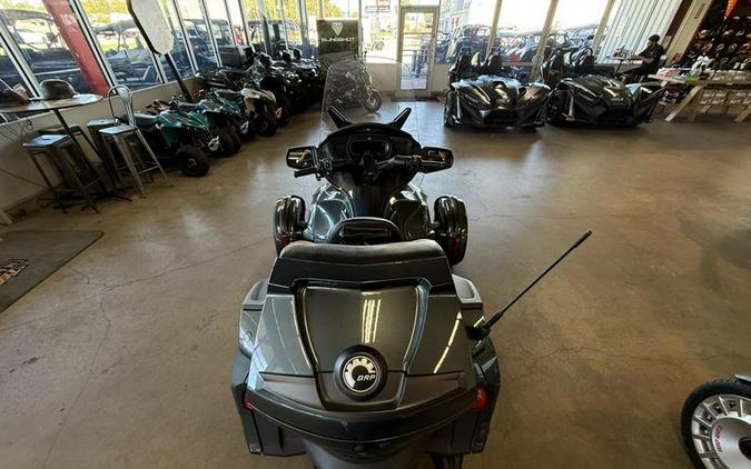 2018 Can-Am® Spyder® RT Limited Dark