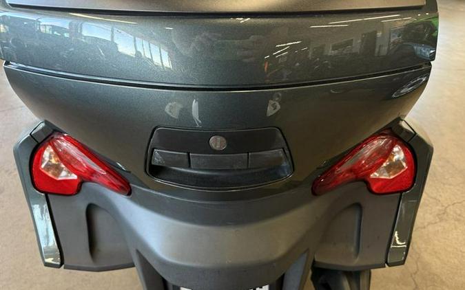 2018 Can-Am® Spyder® RT Limited Dark