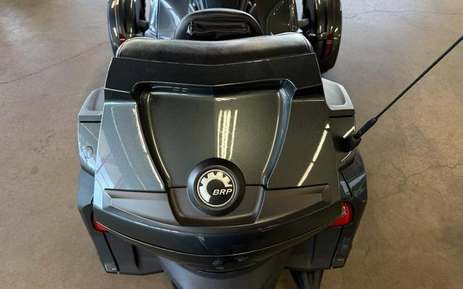 2018 Can-Am® Spyder® RT Limited Dark
