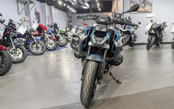 2026 BMW R 1300 R Snapper Rocks Blue